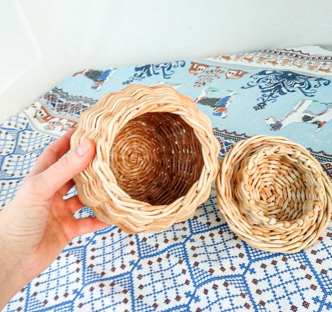 Rattan basket for onions potatoe and garlic 18