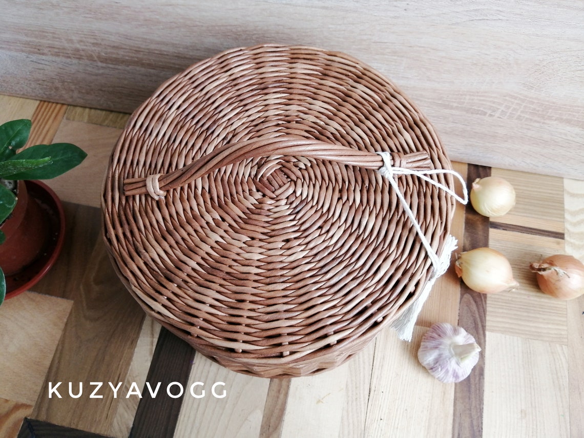 Rattan basket for onions potatoe and garlic 07