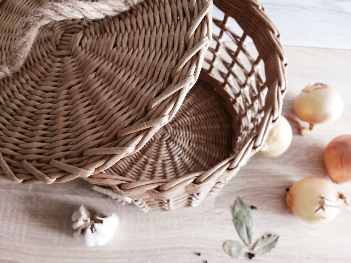 Rattan basket for onions potatoe and garlic 11