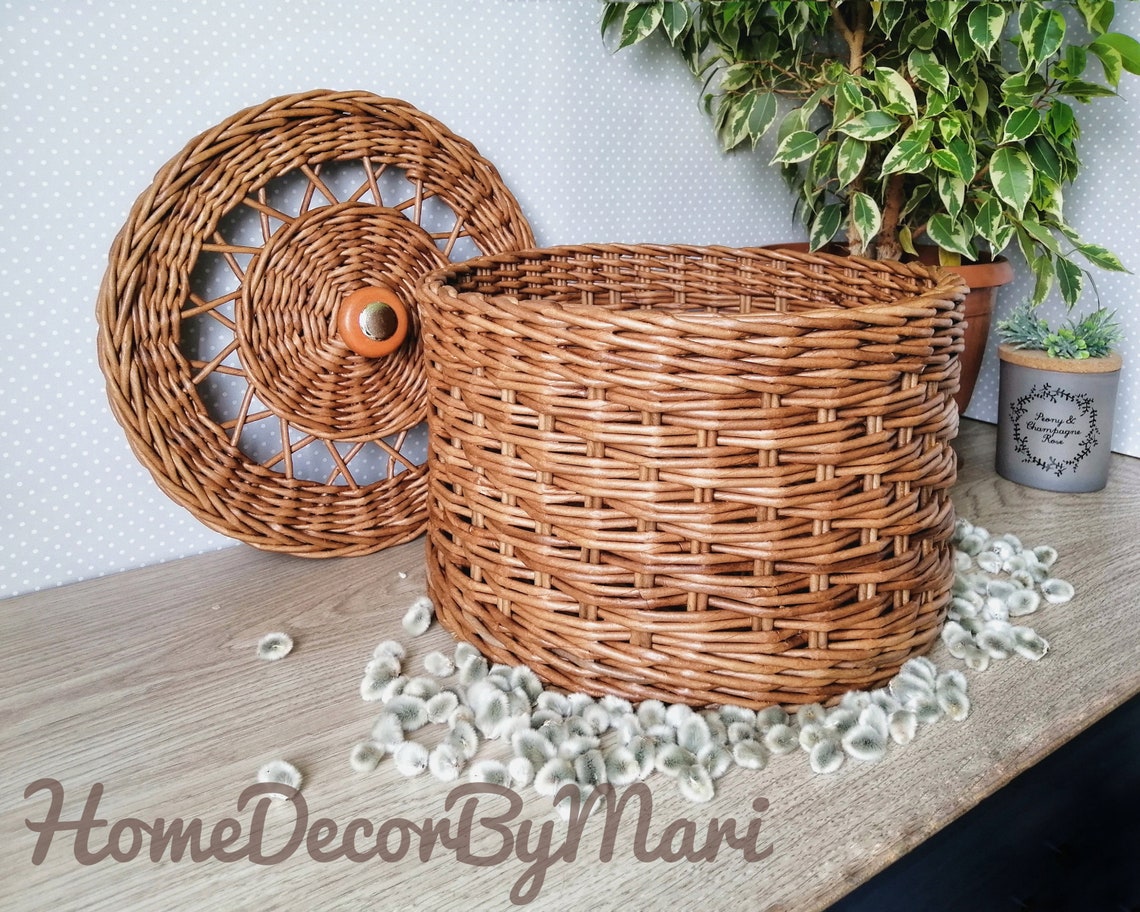 Rattan basket for onions potatoe and garlic 08