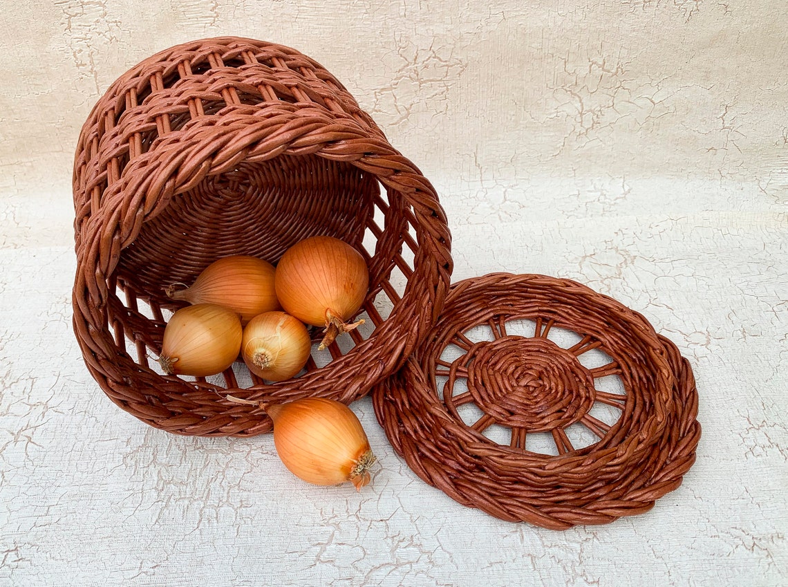 Rattan basket for onions potatoe and garlic 12