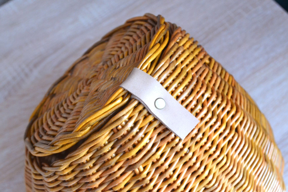 Rattan basket for onions potatoe and garlic 20