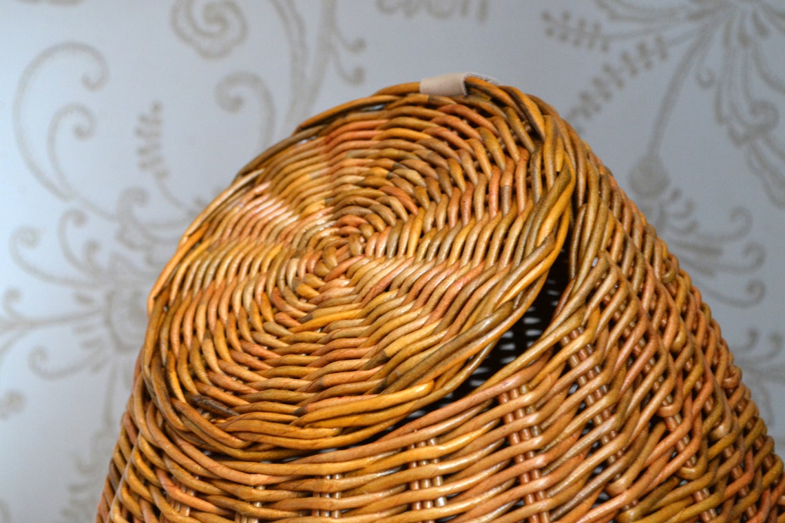 Rattan basket for onions potatoe and garlic 20