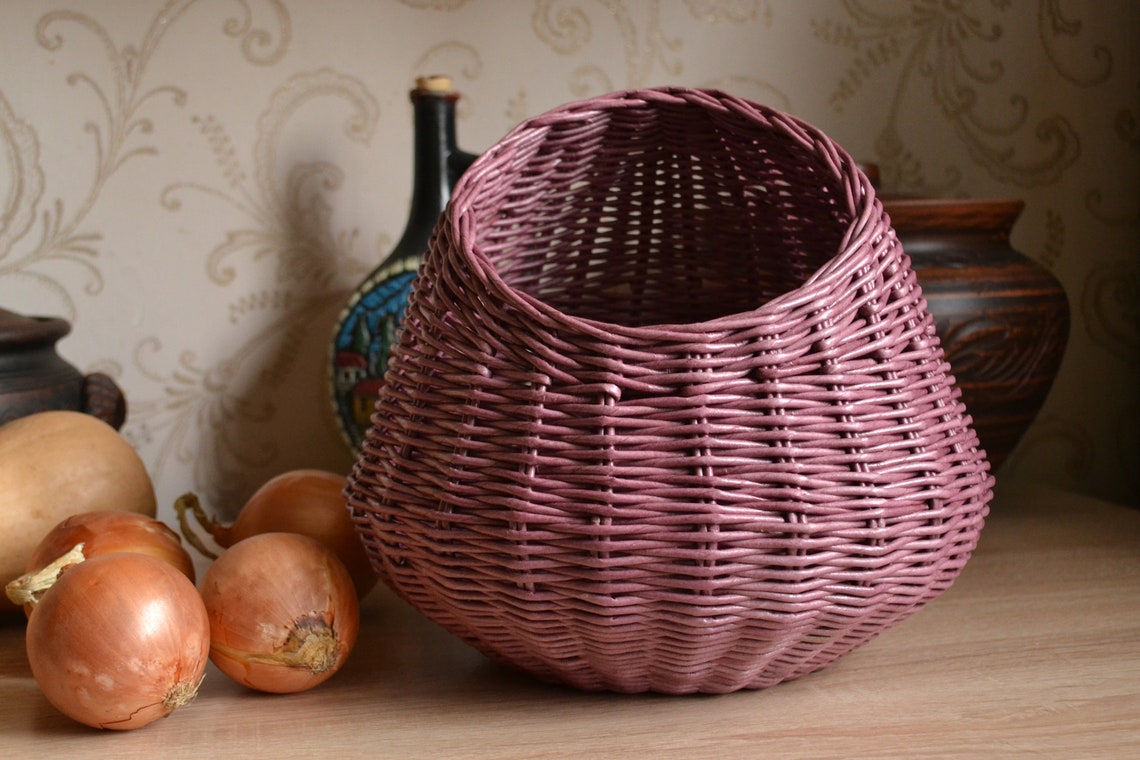 Rattan basket for onions potatoe and garlic 06