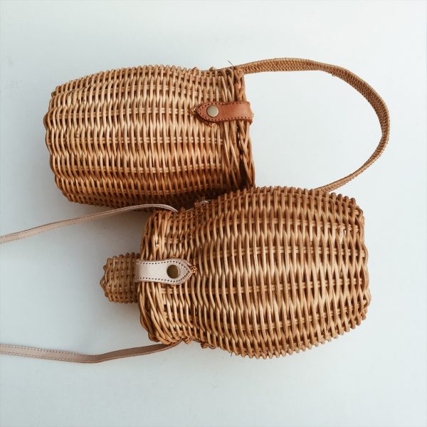 New Trending Fashion 2020 Beauty Women Rattan Handmade Straw Wicker handbags with Round Lid and Handles