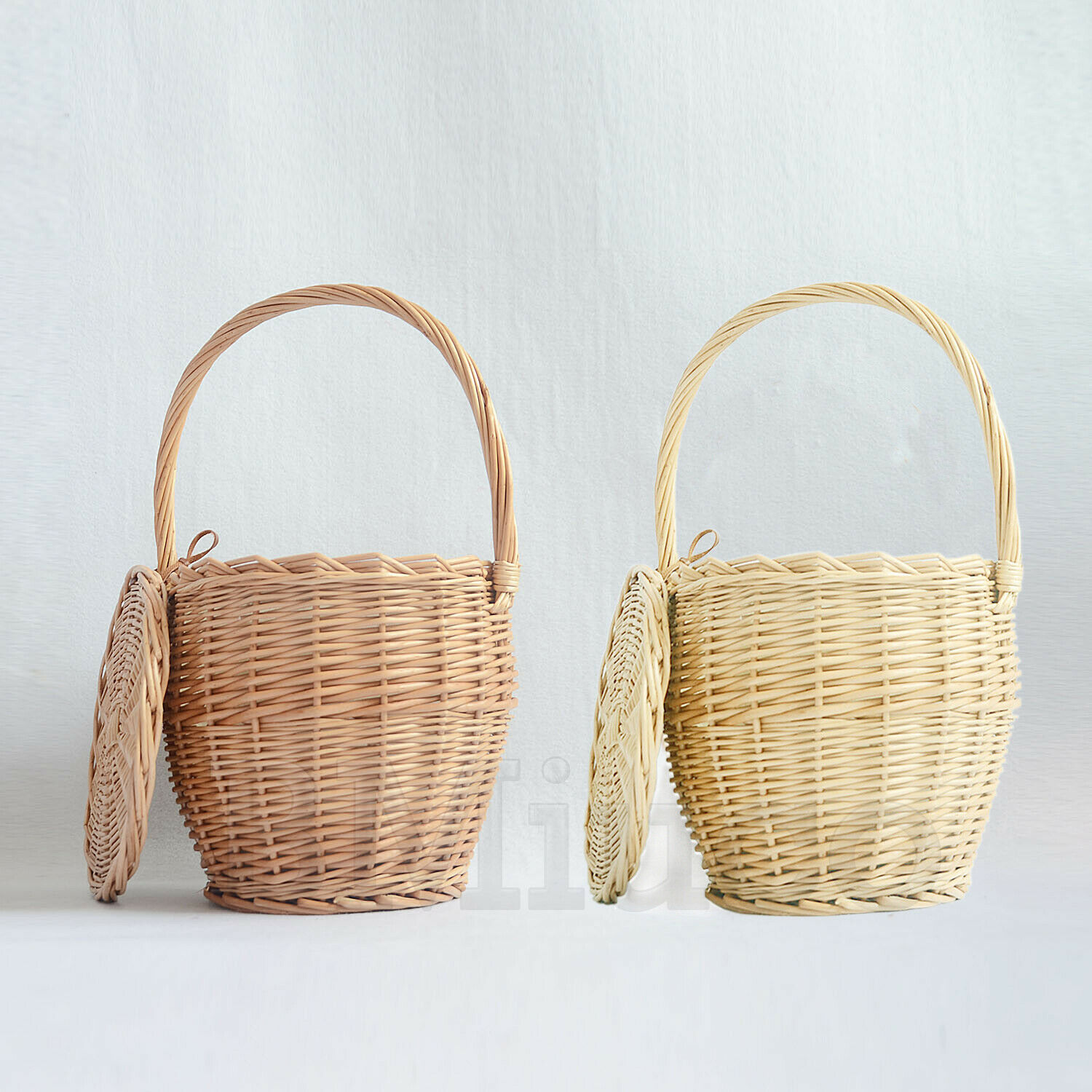 Hot Amazon Beauty Women 100% Natural Rattan Handmade Wicker Bags Straw purses and handbags with Lid and Scarf made in Vietnam