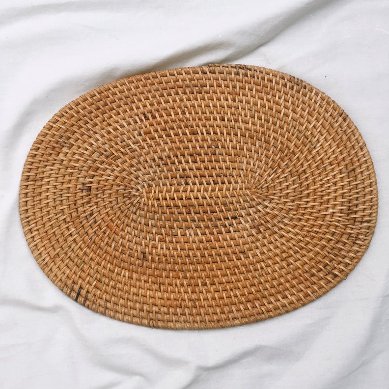Vietnamese Oval Hand Woven Non-Slip Rattan Placemat with Heat Resistant function