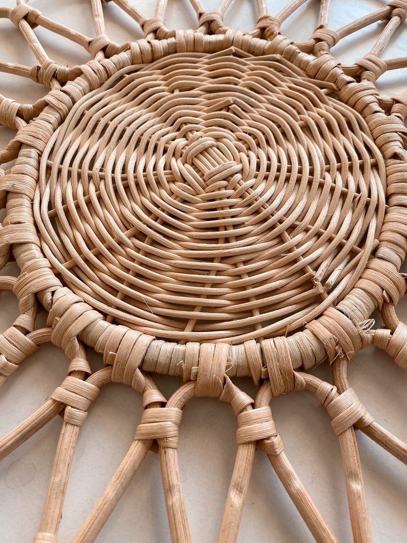 Wholesale Flower Decorative Brown Rattan Placemat Wicker Charger for wedding