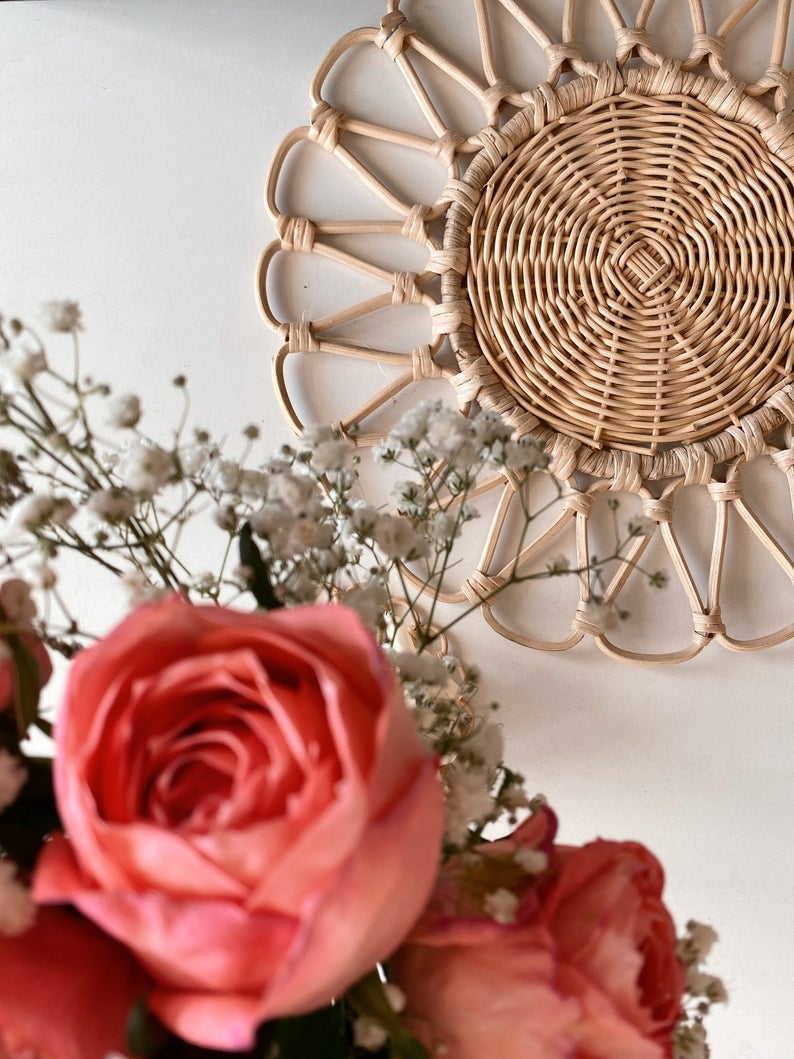 Wholesale Flower Decorative Brown Rattan Placemat Wicker Charger for wedding