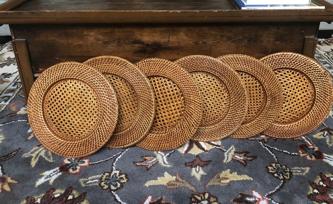 Round Woven Wicker Rattan Placemat 13 In. perfect for modern decoration