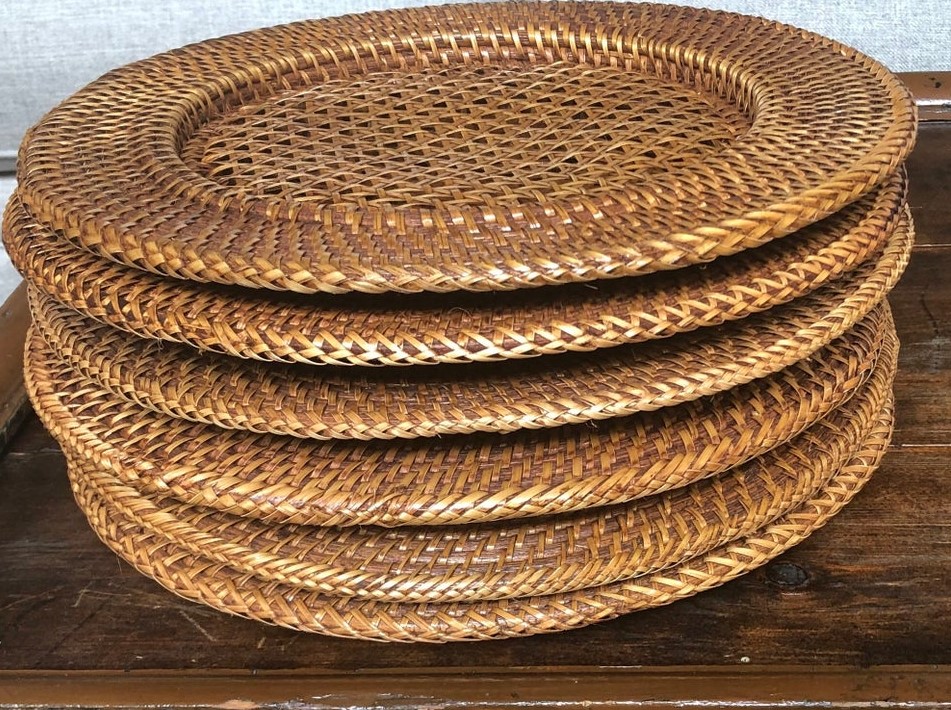 Round Woven Wicker Rattan Placemat 13 In. perfect for modern decoration