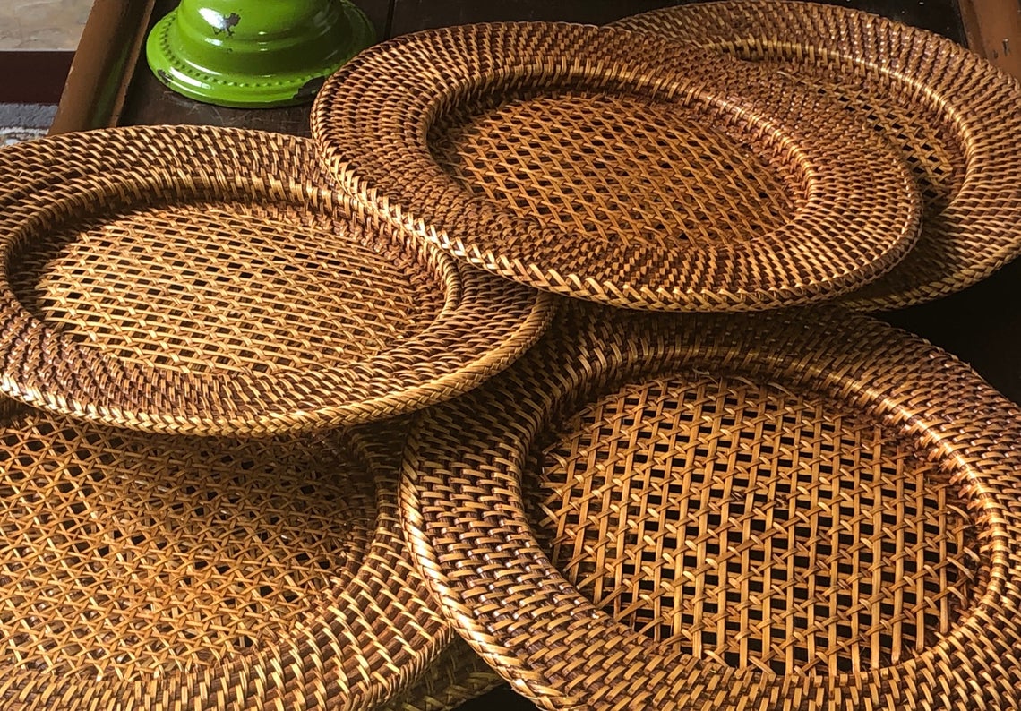 Round Woven Wicker Rattan Placemat 13 In. perfect for modern decoration