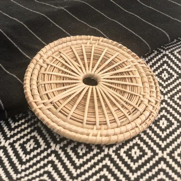 Eco-friendly Rattan Round Mats Wicker Woven Place mat for Table Decor Set of 6 packs