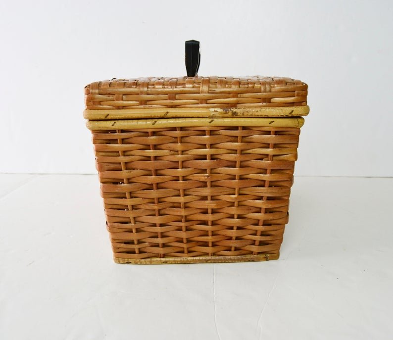 Must have Wicker Basket Bottle Suitcase Storage Picnic Beach Camping Basket