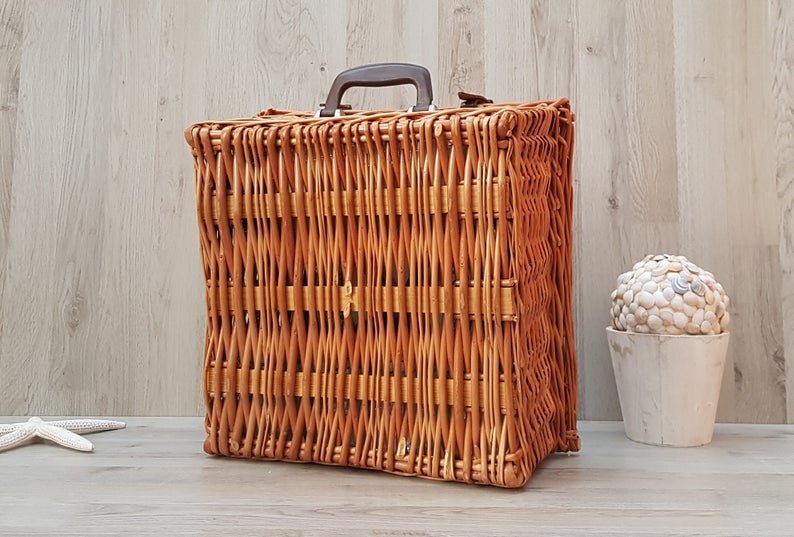 Factory sales Wicker Picnic Basket, Complete Picnic Basket, Picnic Basket for 4, Hamper
