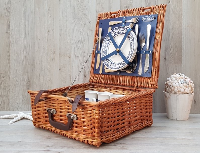 Factory sales Wicker Picnic Basket, Complete Picnic Basket, Picnic Basket for 4, Hamper