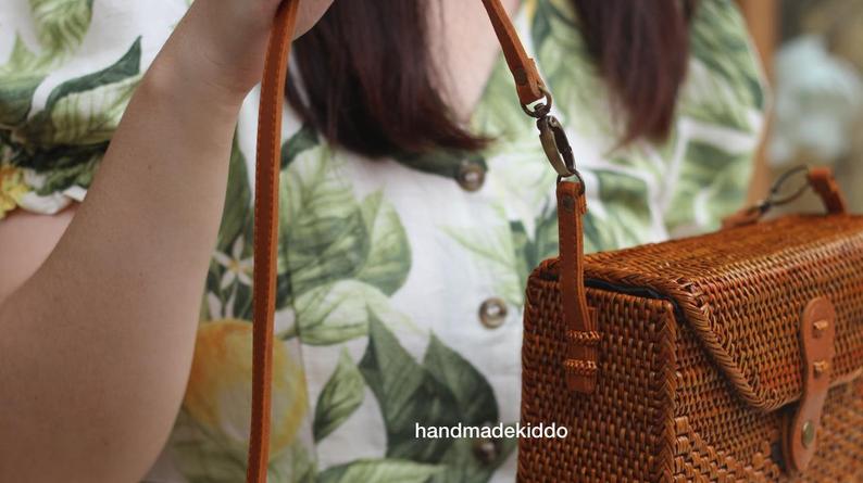 Natural Basket Handmade Straw bag Water Hyacinth Bag Woven Bag Sea Grass Bag Beach Bag top handle bag Small Size