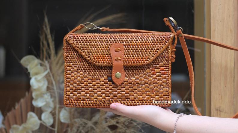 Natural Basket Handmade Straw bag Water Hyacinth Bag Woven Bag Sea Grass Bag Beach Bag top handle bag Small Size