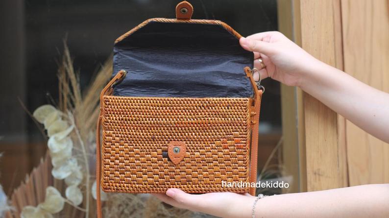Natural Basket Handmade Straw bag Water Hyacinth Bag Woven Bag Sea Grass Bag Beach Bag top handle bag Small Size
