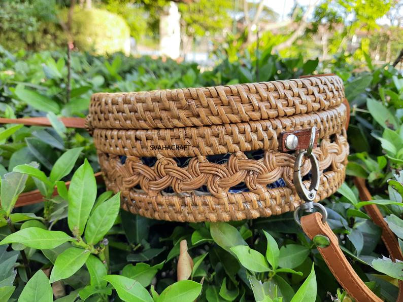 Natural Basket Handmade Straw bag Water Hyacinth Bag Woven Bag Sea Grass Bag Beach Bag Shoulder Bag or Cross Body Bag