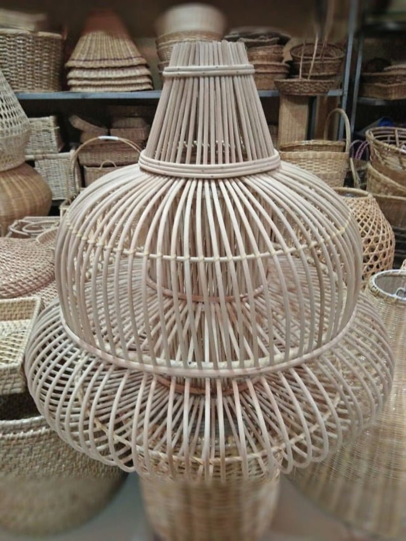 Vietnamese Handwoven Rattan Pendant Light Made of Rattan Hanging lamp