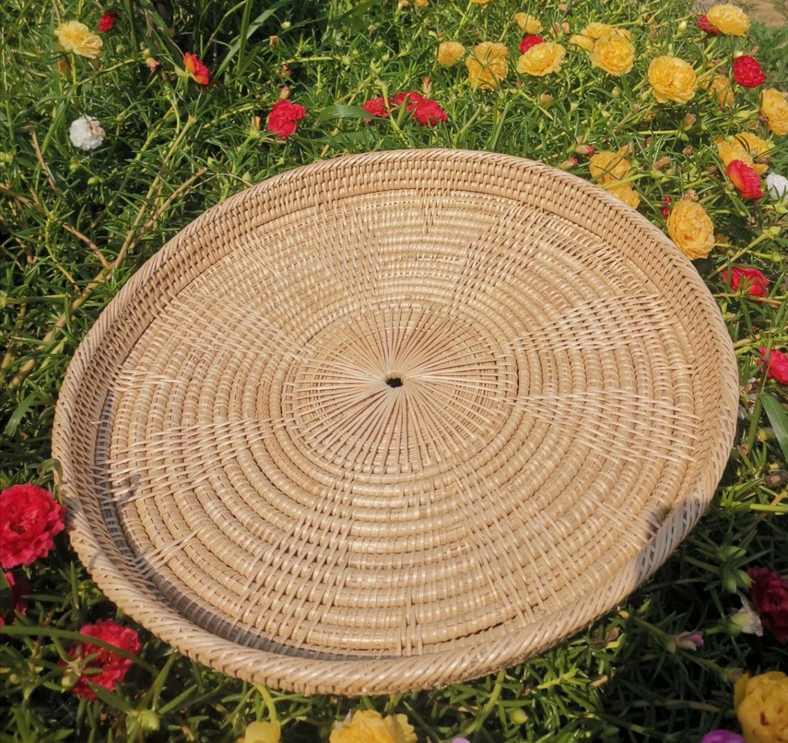 Brown hand woven rattan serving tray/ food serving tray