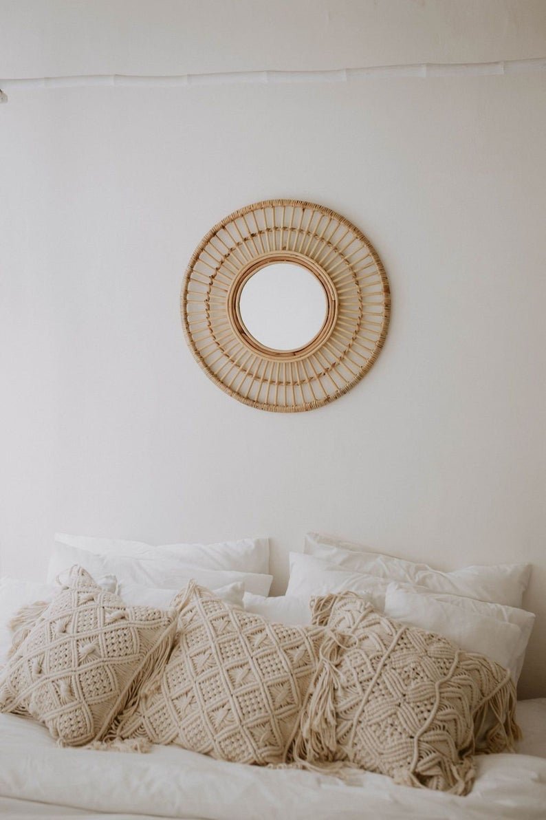 Natural Eco-friendly Rattan Hanging Wall Plate for Home and Wall Decoration made in Vietnam