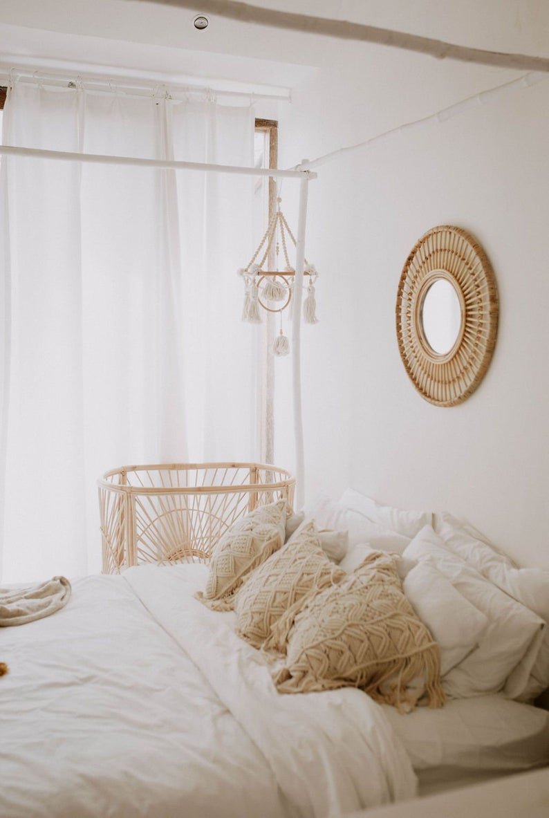 Natural Eco-friendly Rattan Hanging Wall Plate for Home and Wall Decoration made in Vietnam