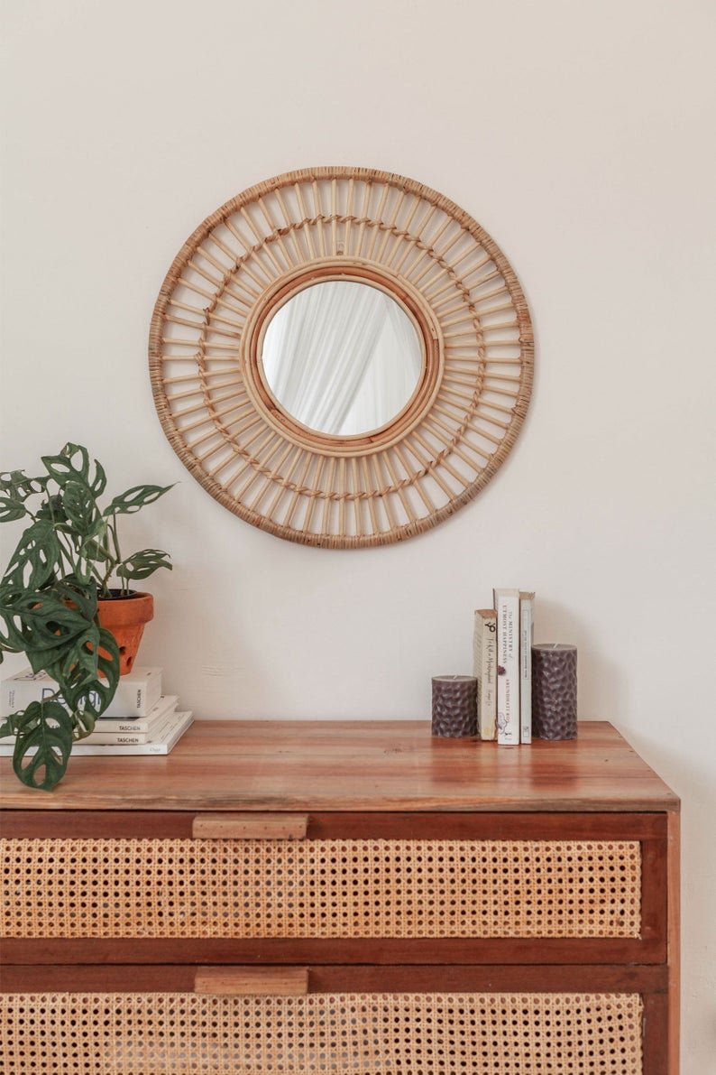 Natural Eco-friendly Rattan Hanging Wall Plate for Home and Wall Decoration made in Vietnam