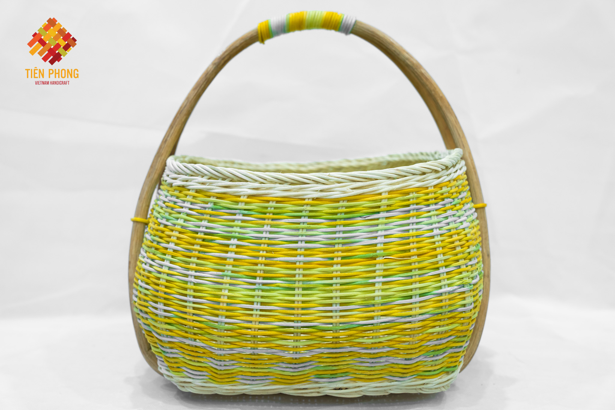 New products 2020 100% handmade rattan natural basket with handle
