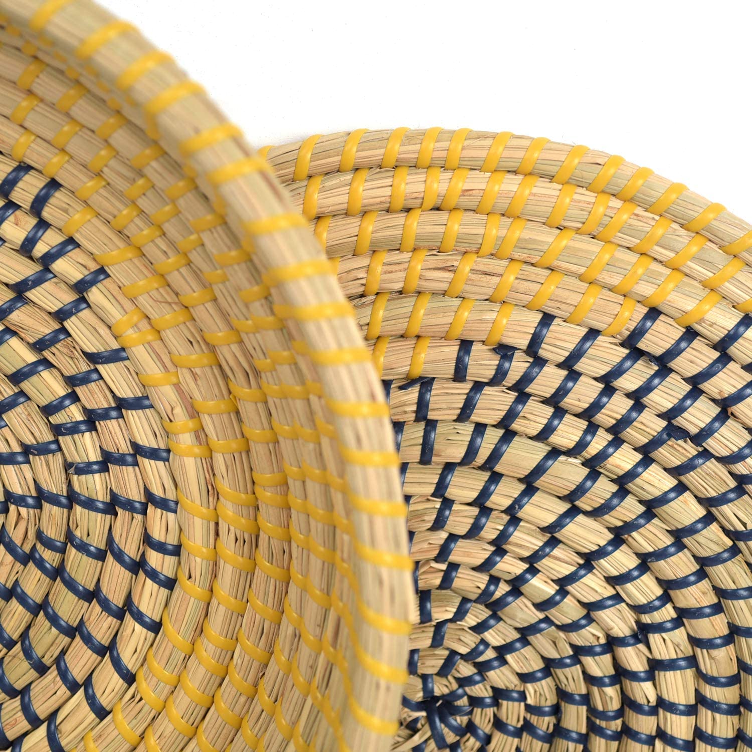 New Design Natural Wicker Seagrass Moon Shaped Wall Hanging Basket and Plate for Decorative Home and Kitchen