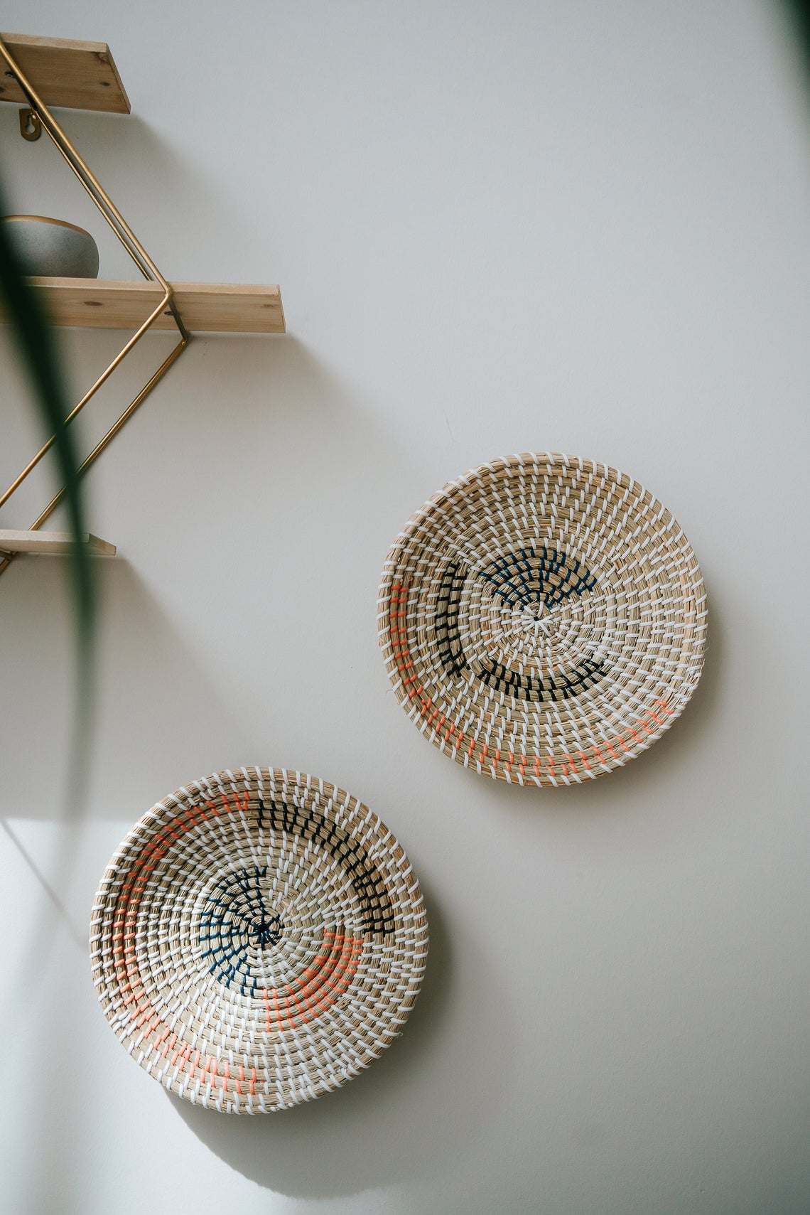 Set of 3 Wall Hanging Baskets Decor, Woven Tabletop Basket, Seagrass Woven Wall Basket Plates