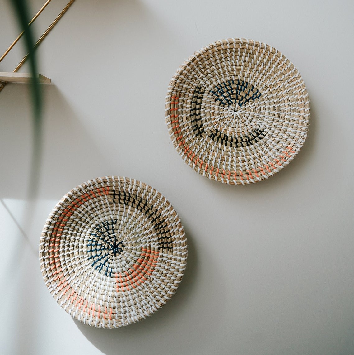 Set of 3 Wall Hanging Baskets Decor, Woven Tabletop Basket, Seagrass Woven Wall Basket Plates