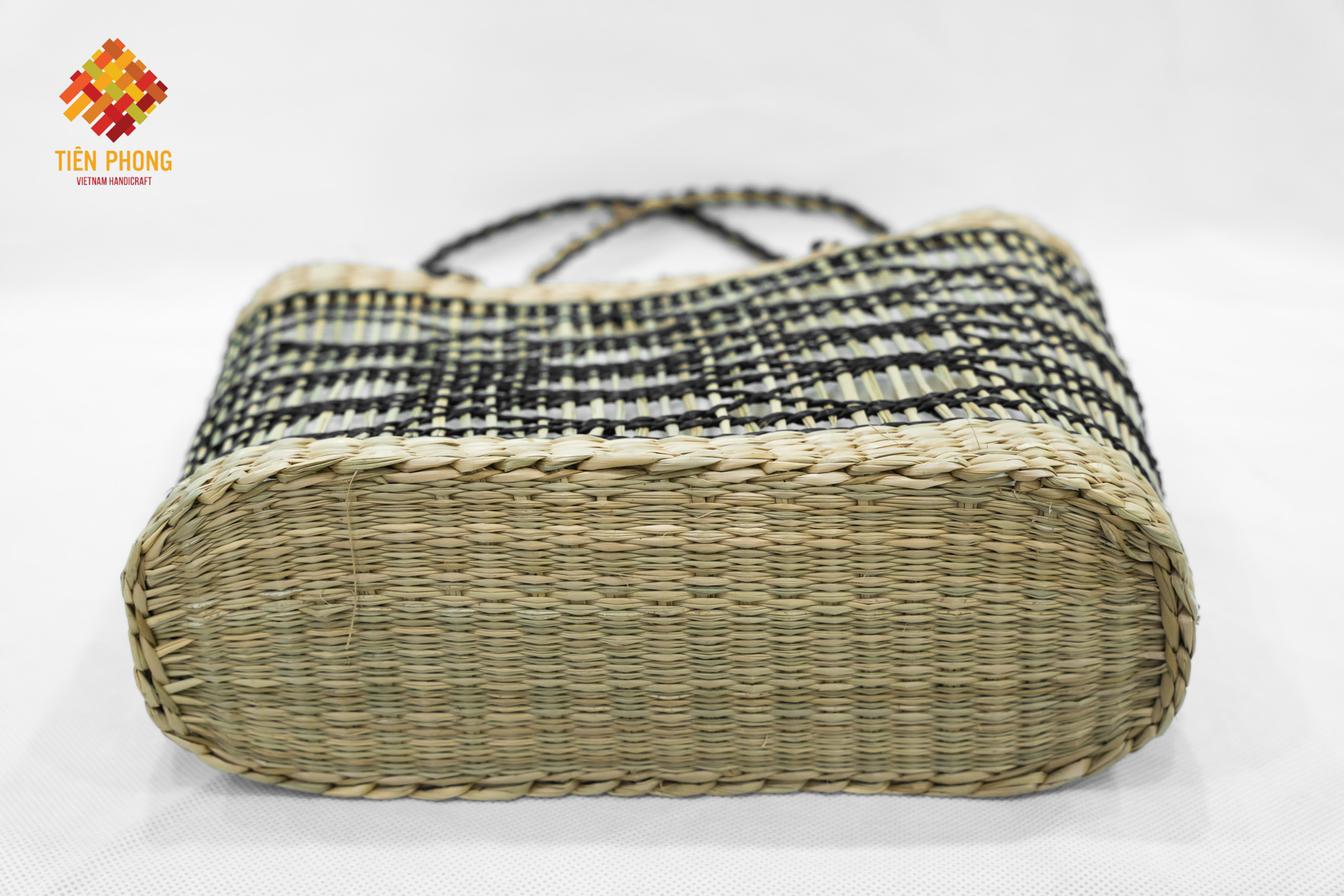 Seagrass handbag for women