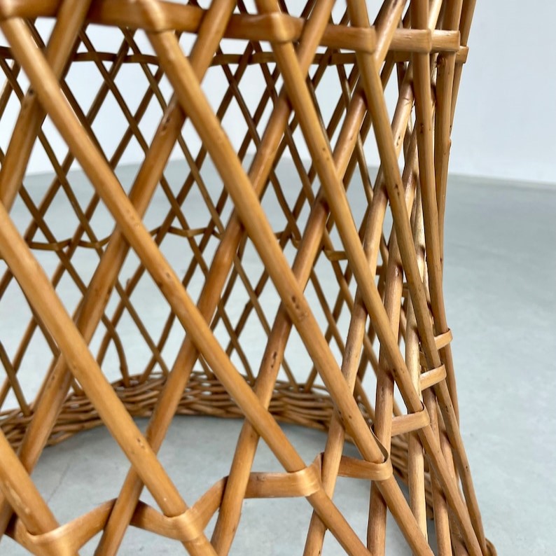 Vintage 1970s Round Rattan Table - Retro Boho Planter - TPTB003