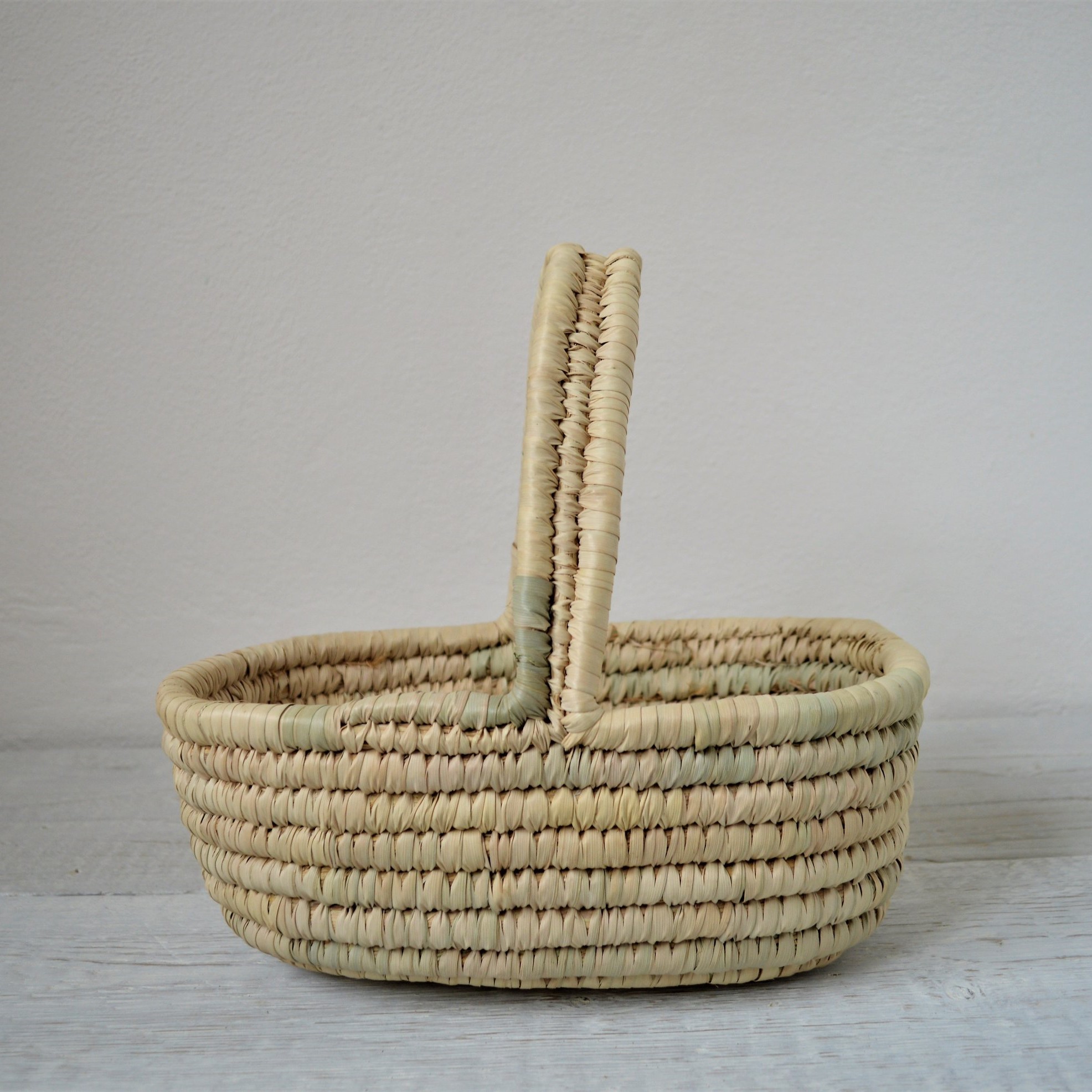 Water Hyacinth/Rattan/Seagrass Wicker liner bread baskets for food & fruit bowl made in Vietnam