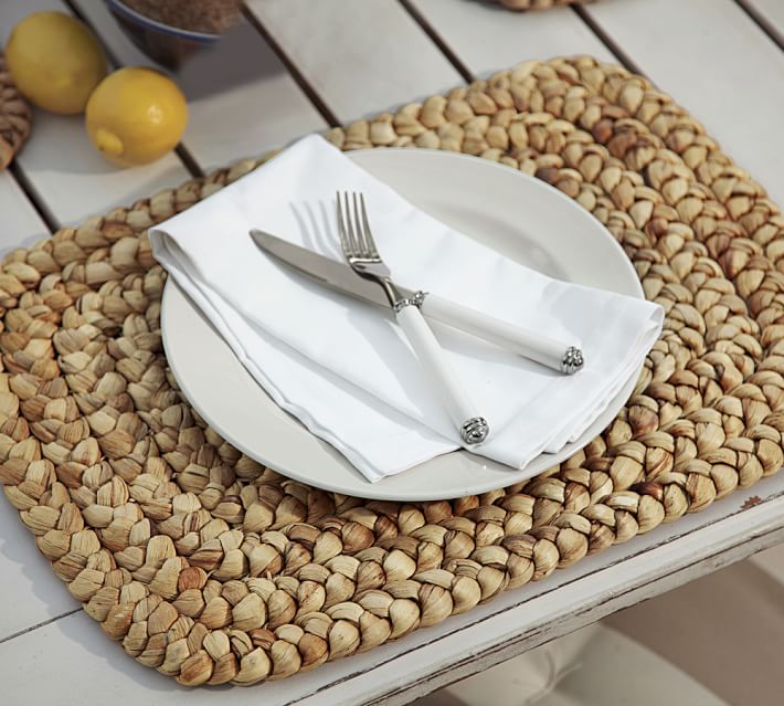 Best Price Vietnam Manufacturer Hand Woven Water Hyacinth Non-Slip Placemat with Heat Resistant function for Tablewares Plate