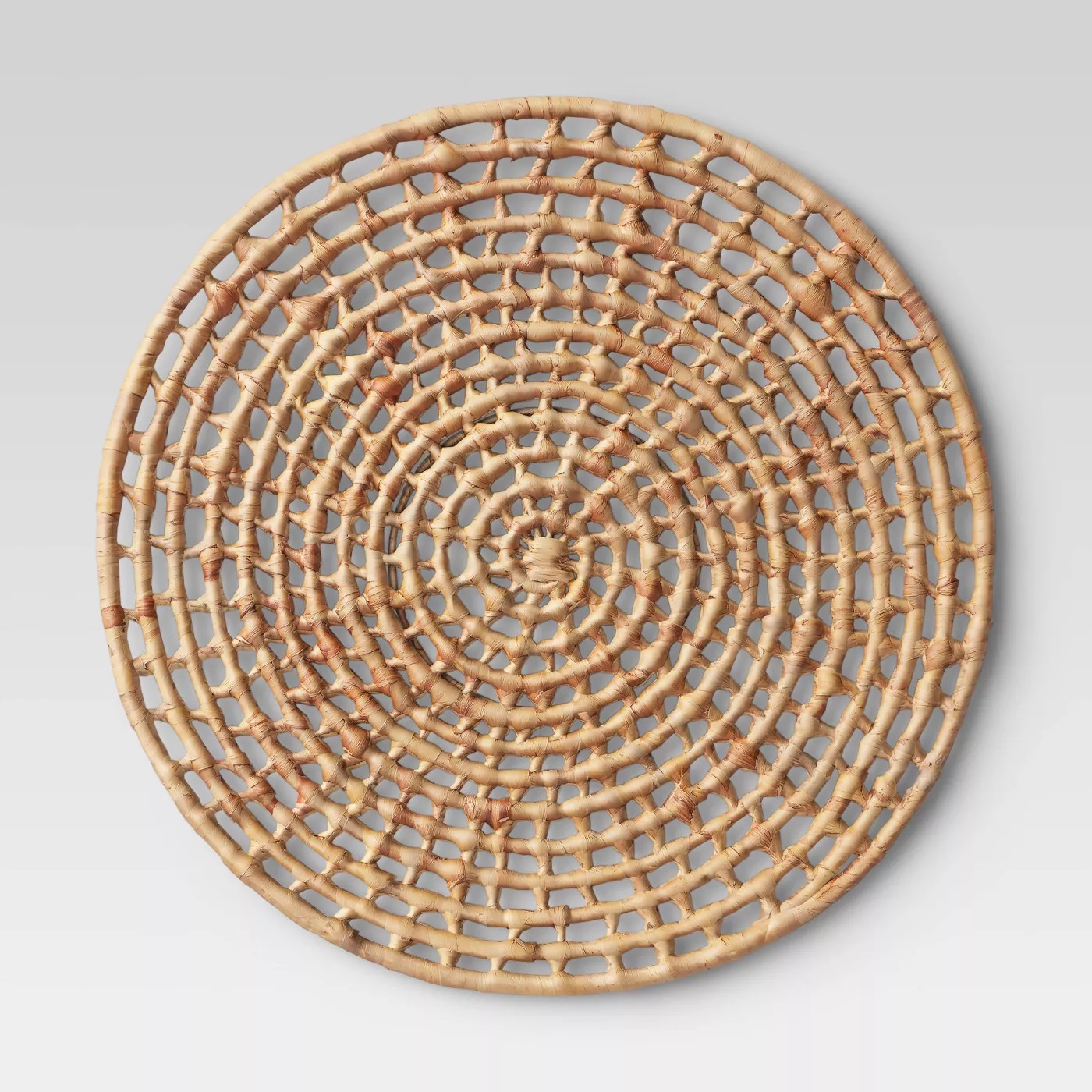 Hot products on Amazon US Natural Woven Water Hyacinth Plates Round Hanging Wall Decor