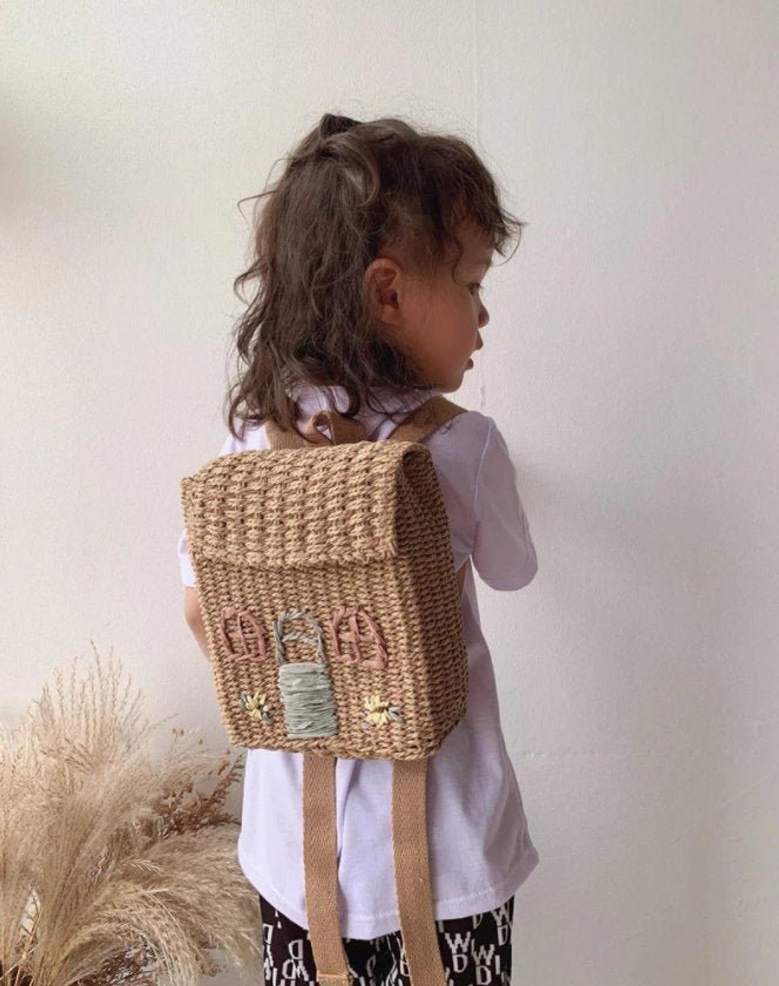 Rattan Kid Decor 02