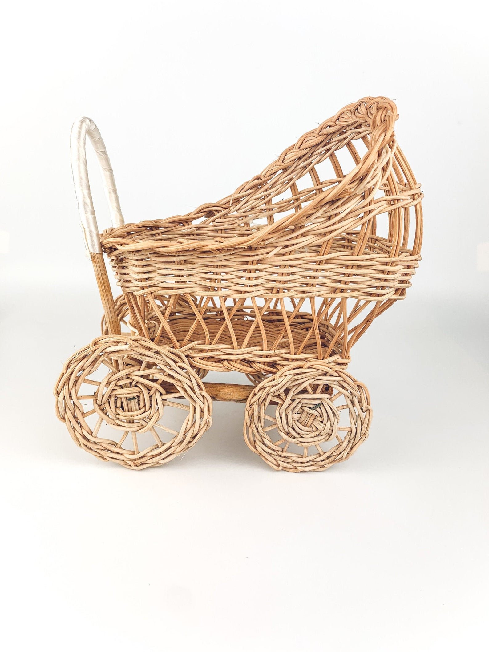 Rattan Kid Decoration 05