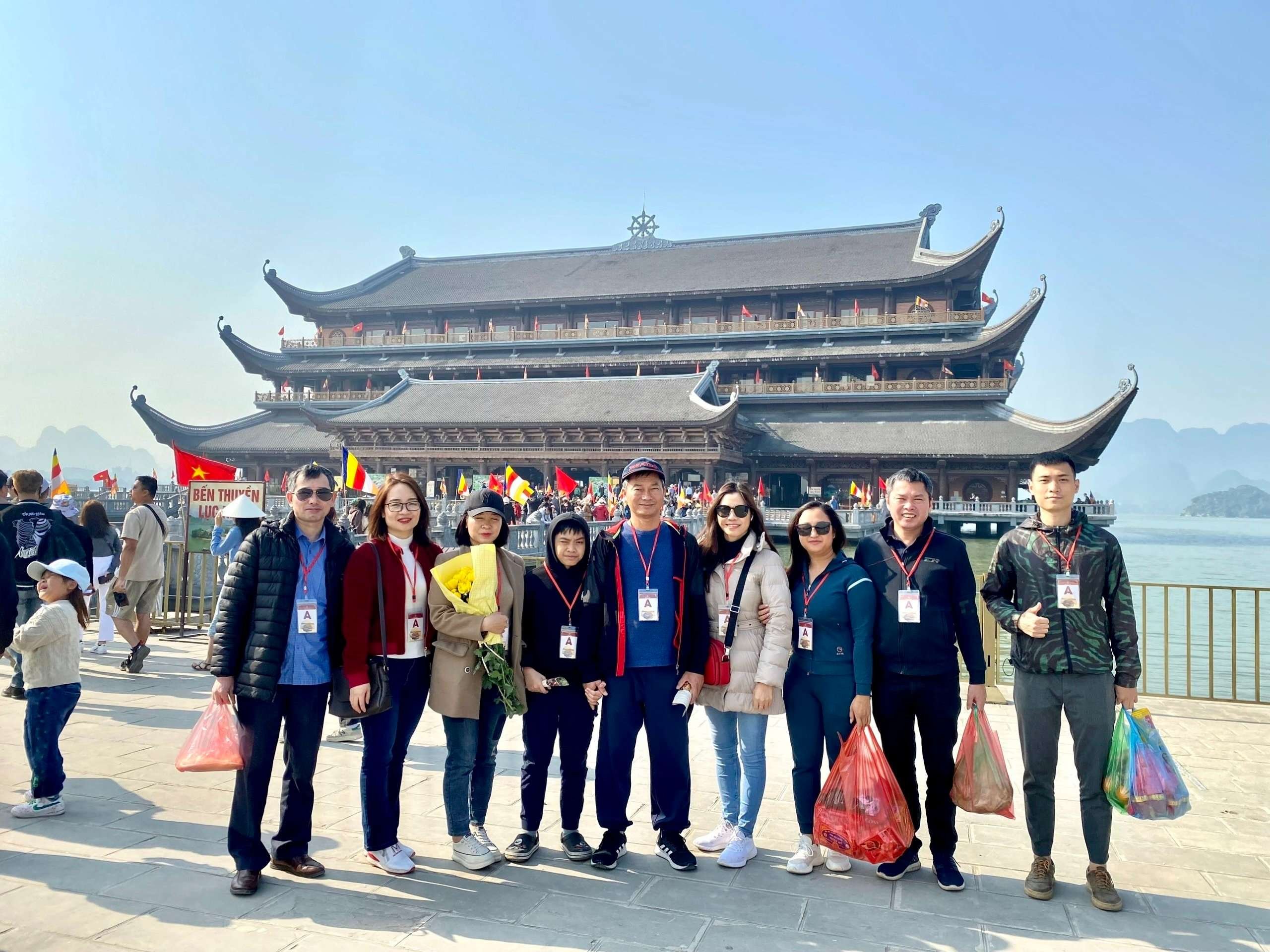 Khai Xuân & Du Xuân Quý Mão 2023 của Công ty Solar Việt Nam