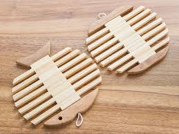 Shock với đồ gỗ trang trí hình khối không gian