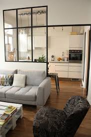 Căn hộ 30m2 biến hóa vô cùng ấn tượng nhờ vách ngăn phòng khách và bếp