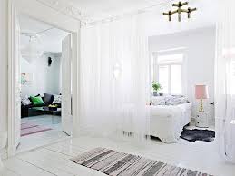 Những vách ngăn “ nửa kín nửa hở” cho người đàn ông độc thân(P2)