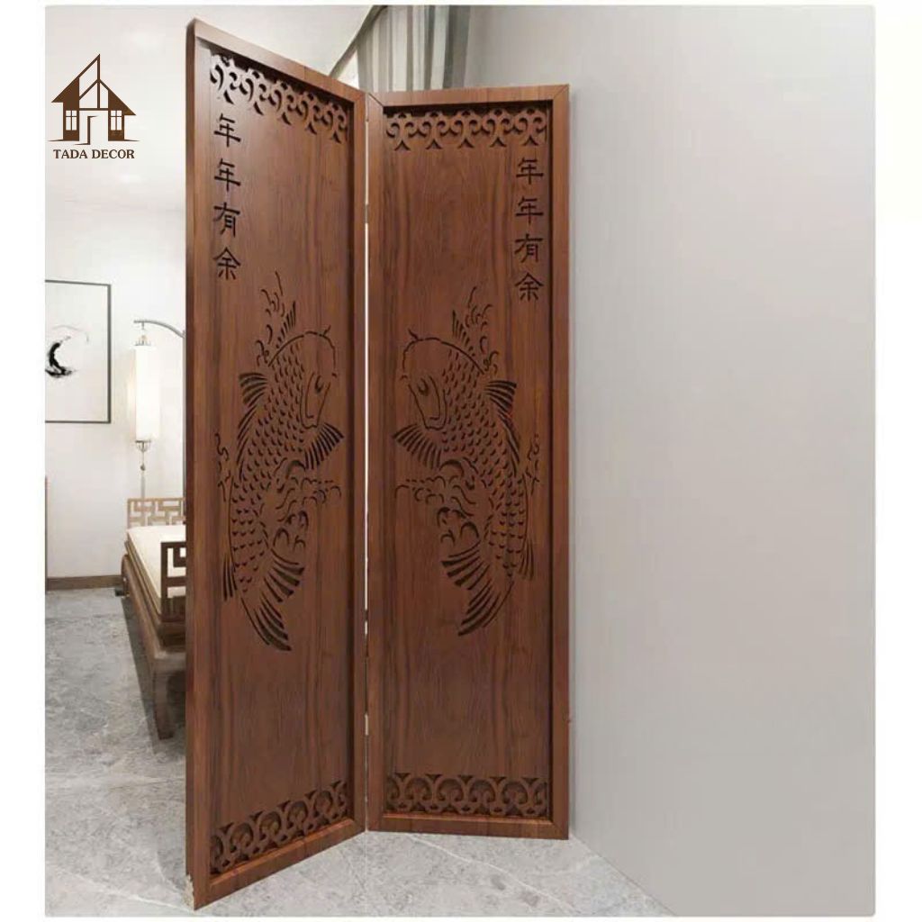 Mẫu vách bình phong họa tiết cá chép CNC giúp không gian thêm hài hòa và thu hút tài lộc.