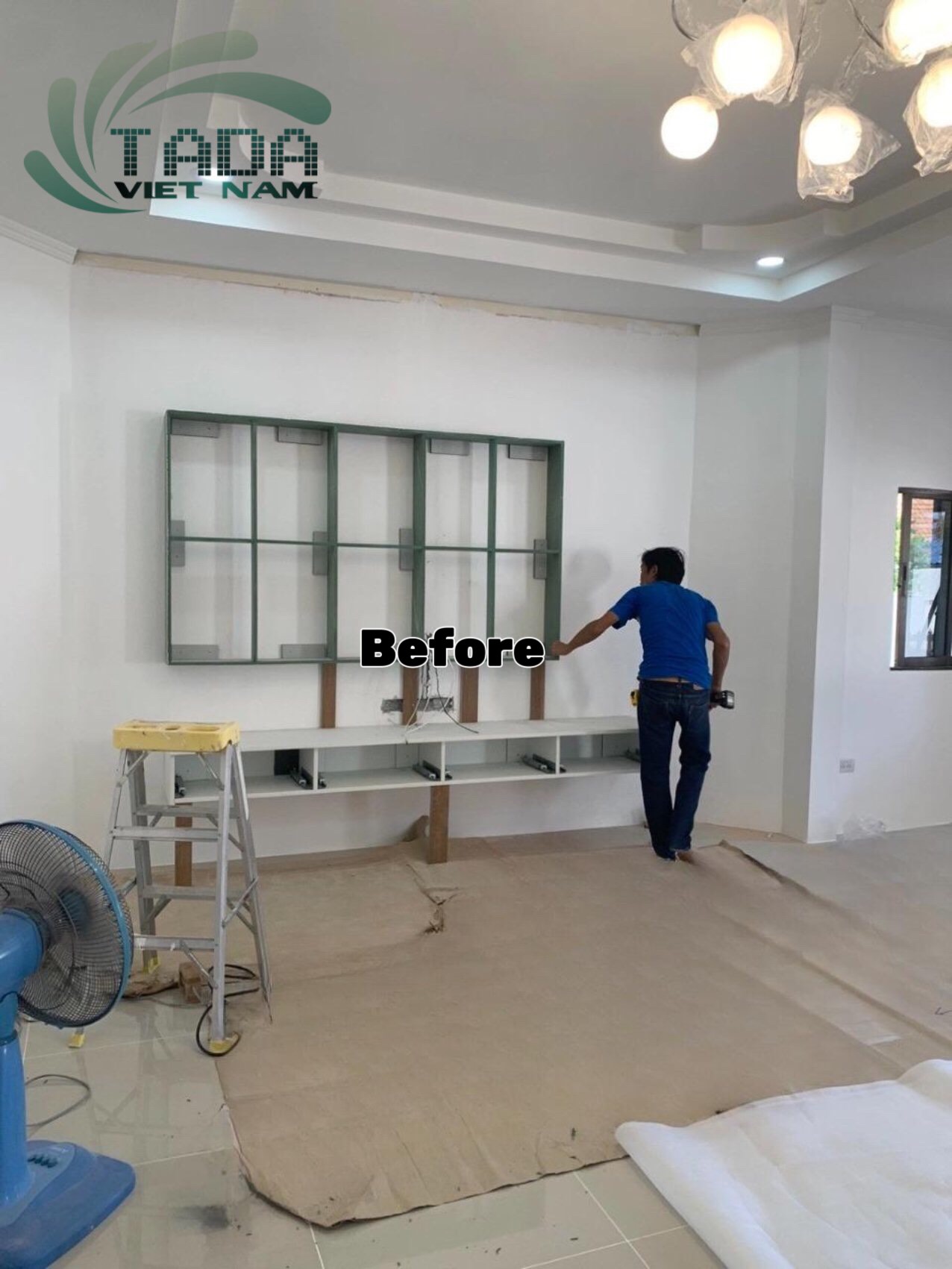 Khi đã có các lỗ khoan, bước tiếp theo là gắn giá treo
