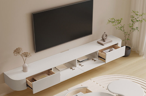 Khi sử dụng kệ tivi, hãy chú ý đến trọng lượng của các vật phẩm bạn đặt lên đó