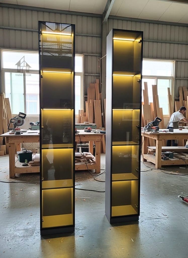 Mẫu tủ rượu đẹp hiện đại cánh kính cao cấp hoàn thiện thực tế