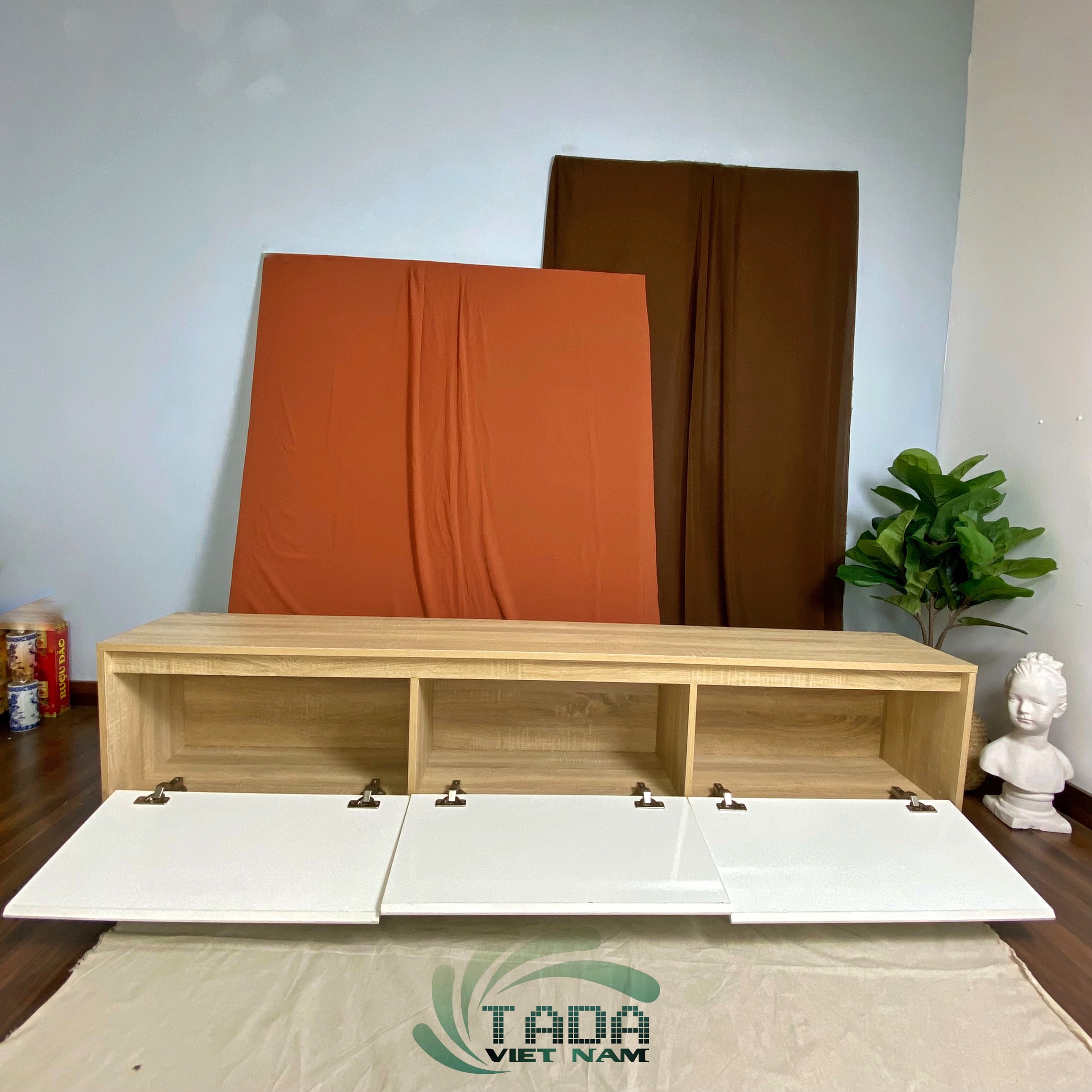 kệ gỗ 3 cánh bắc âu 