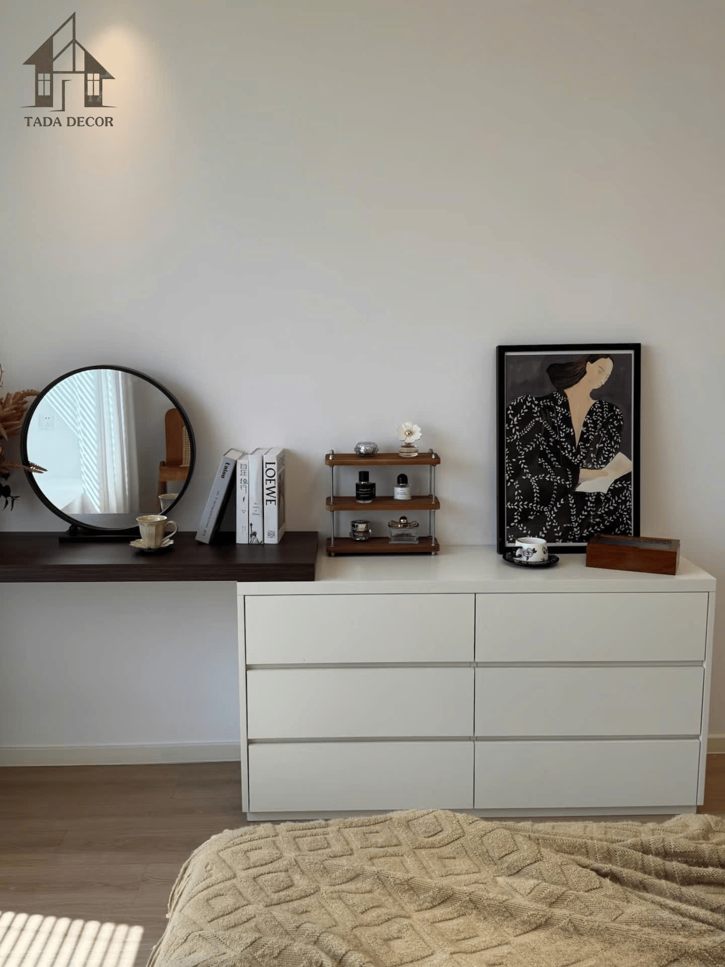 Feedback bàn trang điểm MDF lõi xanh đẹp hiện đại
